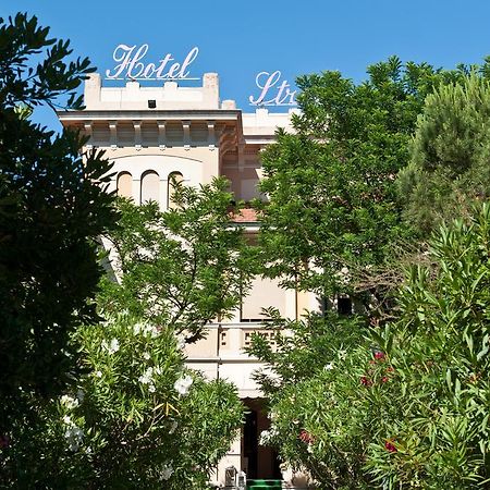 Hotel Stresa Cesenatico Exteriér fotografie
